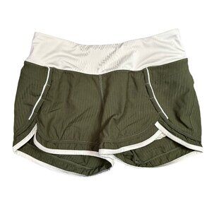 Hylete Olive Green Cream White Scalloped Running Short Women's Size Small